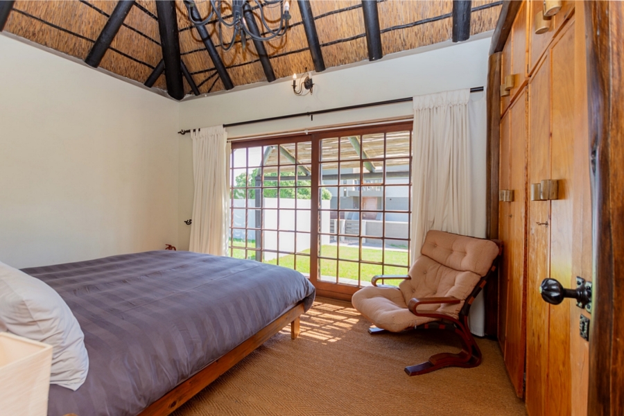 5 Bedroom Property for Sale in Myburgh Park Western Cape